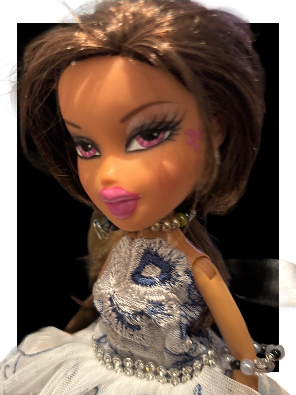 Bratz Yasmin, Princess Collection Fashion Doll with Pink Face Art 2001
